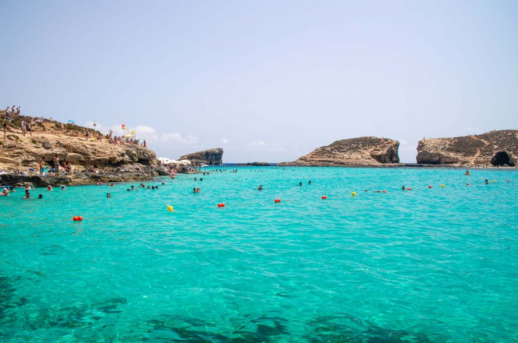 Blue Lagoon op Comin