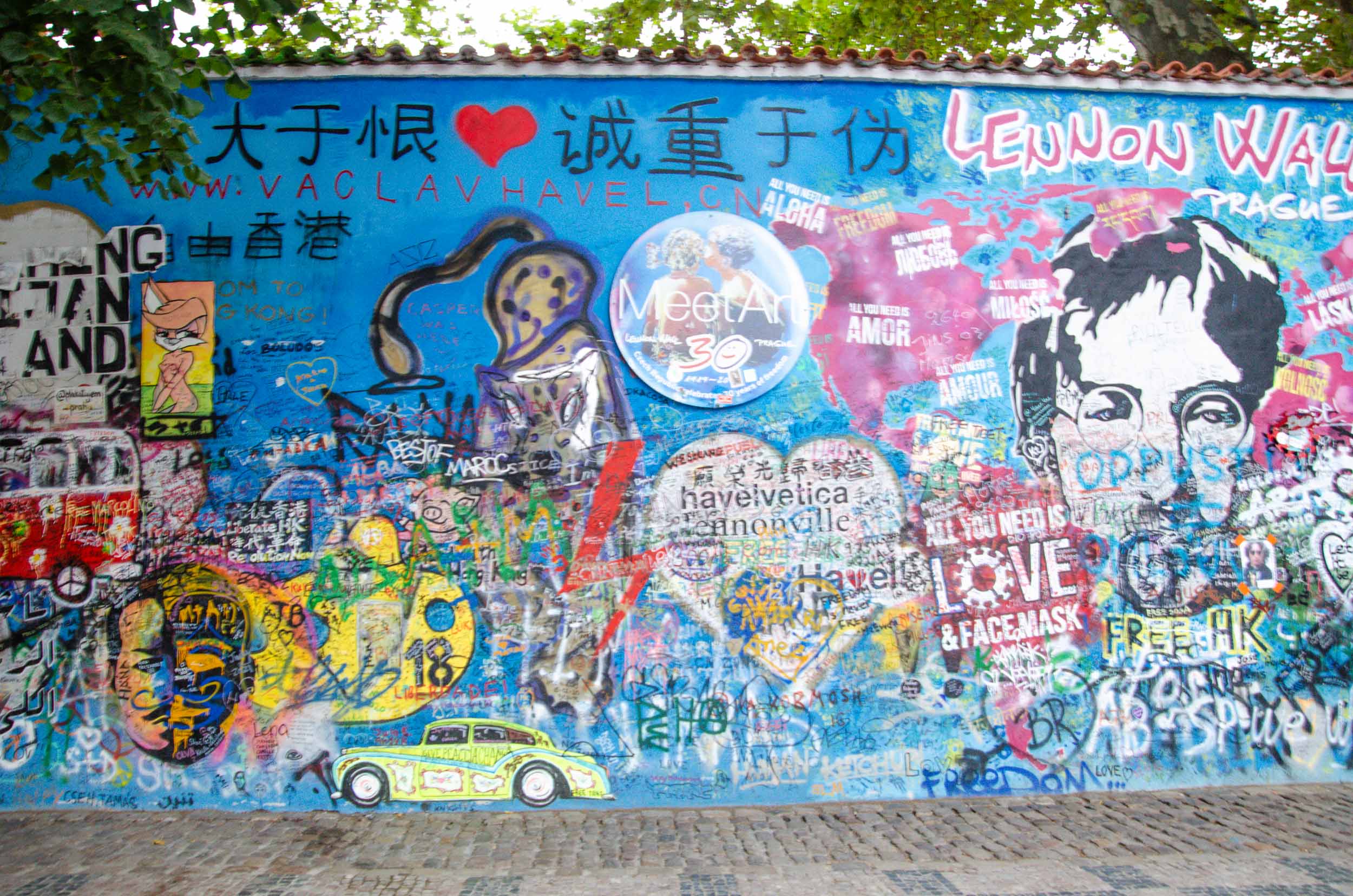 John Lennon Wall in Praag