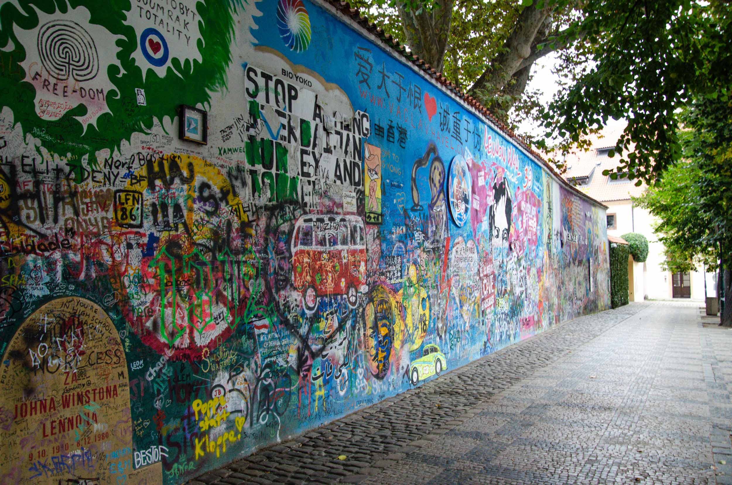 John Lennon Wall in Praag