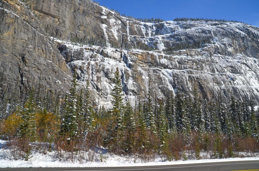 Weeping wall op de Icefields Parkway