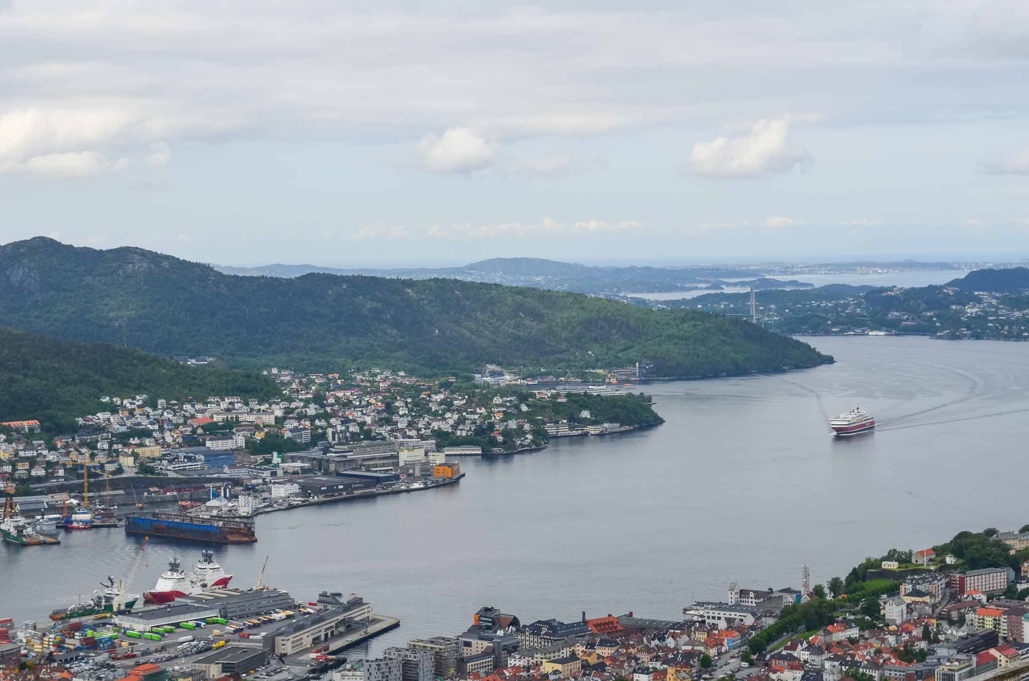 Fjord van Bergen in Noorwegen