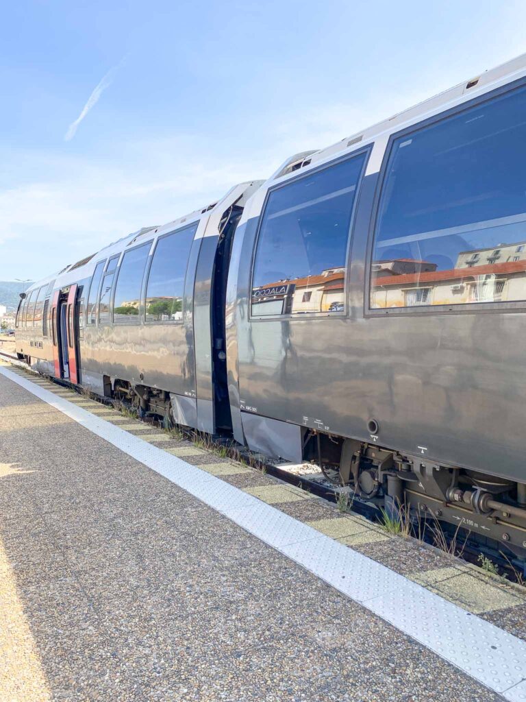 Reizen met de trein op Corsica