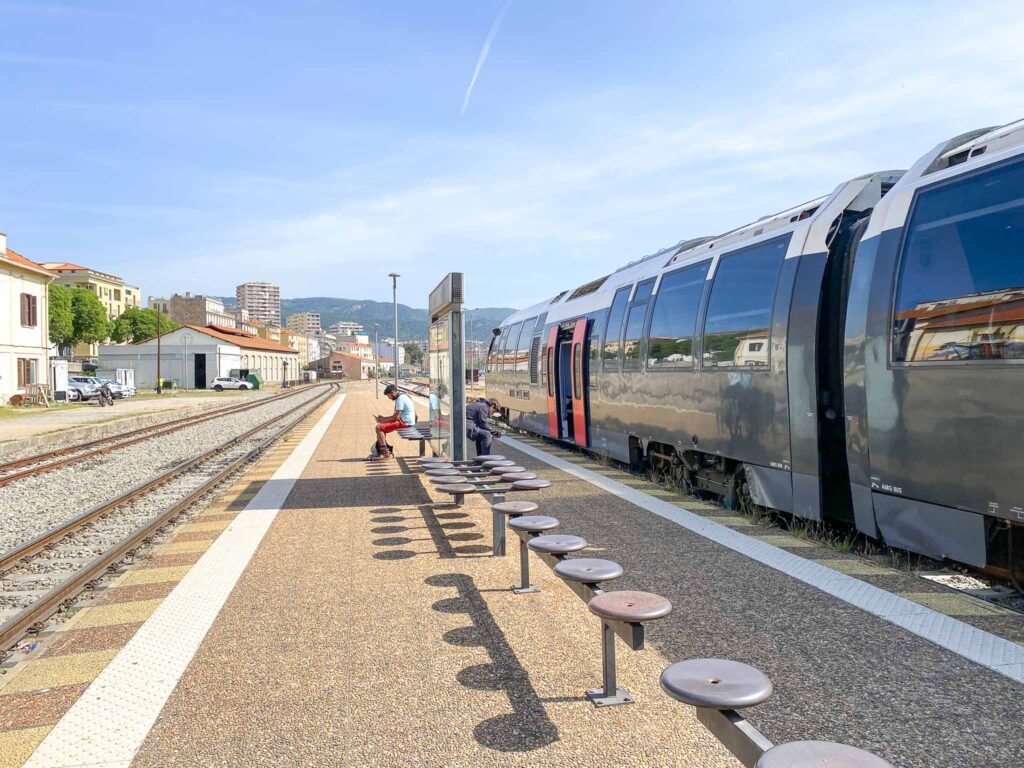 Reizen met de trein op Corsica