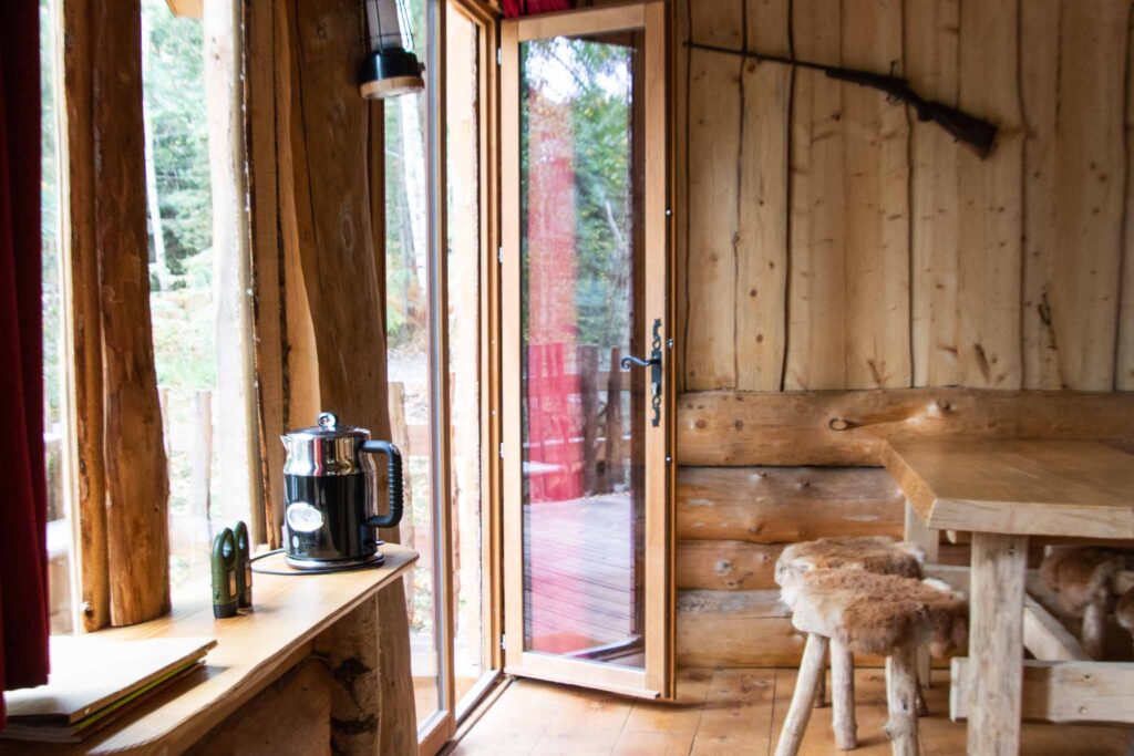 Les Cabanes du Lac de Pierre-Percée