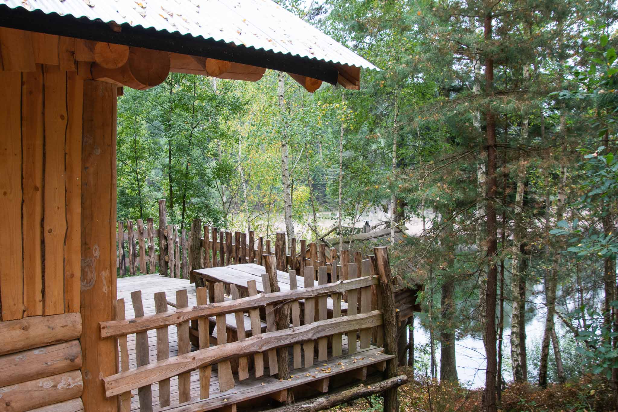 Les Cabanes du Lac de Pierre-Percée