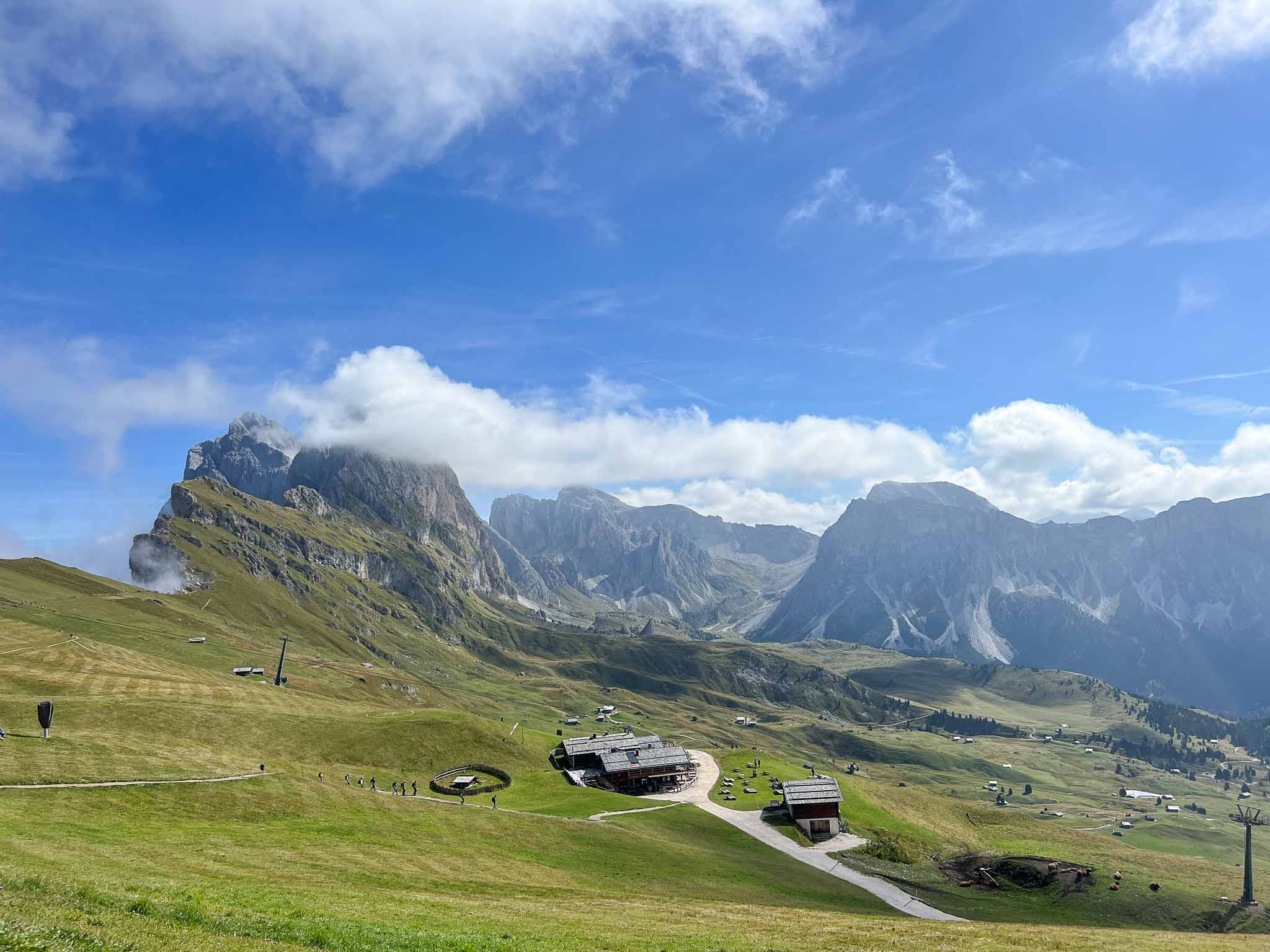 Wandelroutes vanaf de kabelbaan van de Seceda in de Dolomieten