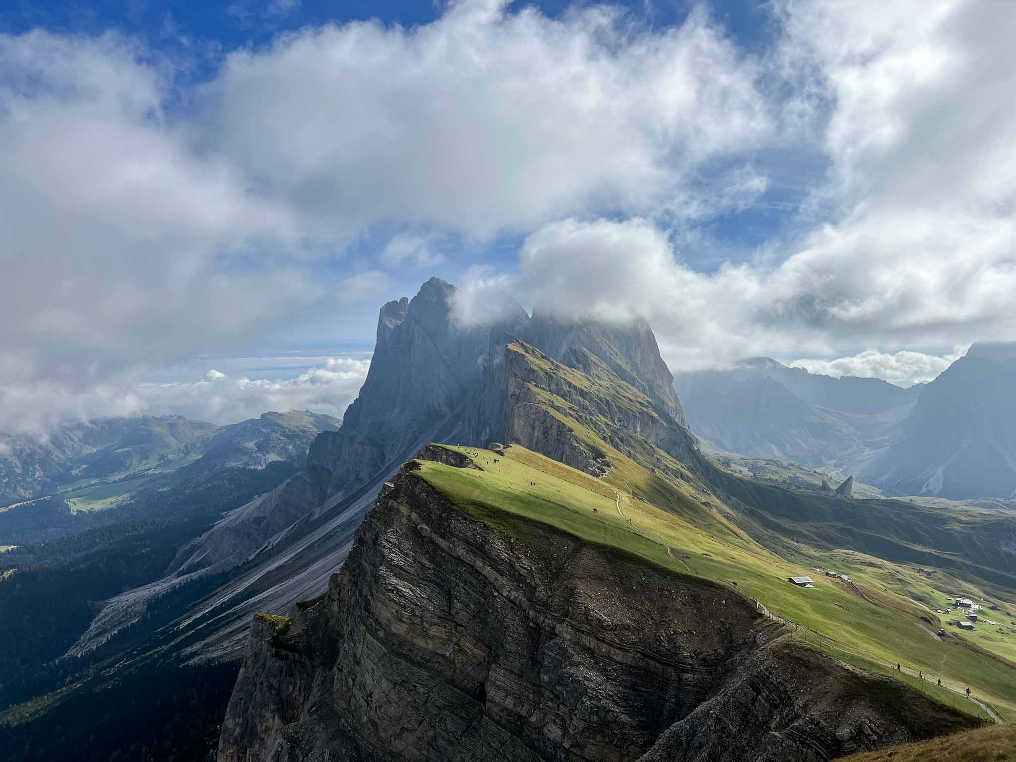 Uitzichtpunt bij de Seceda in de Dolomieten