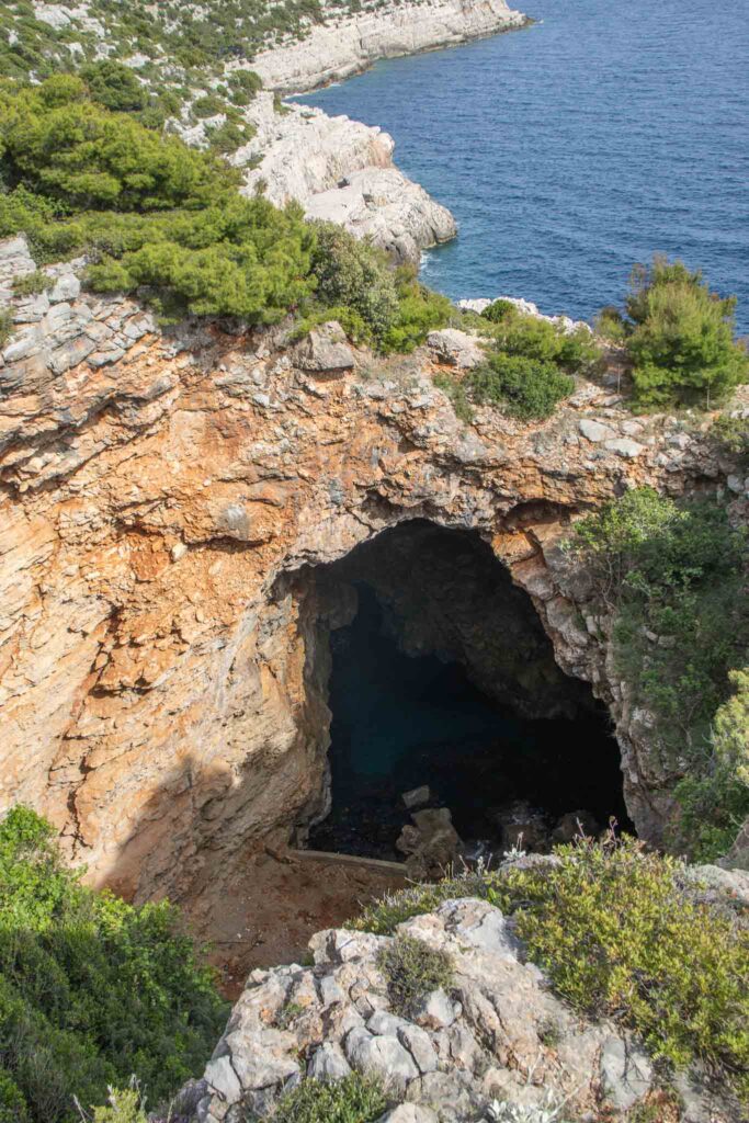 Odysseus Cave