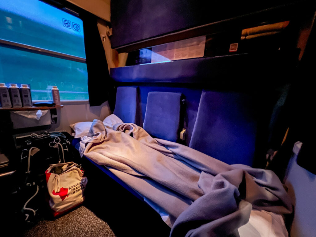 Bed in de couchette in de European Sleeper