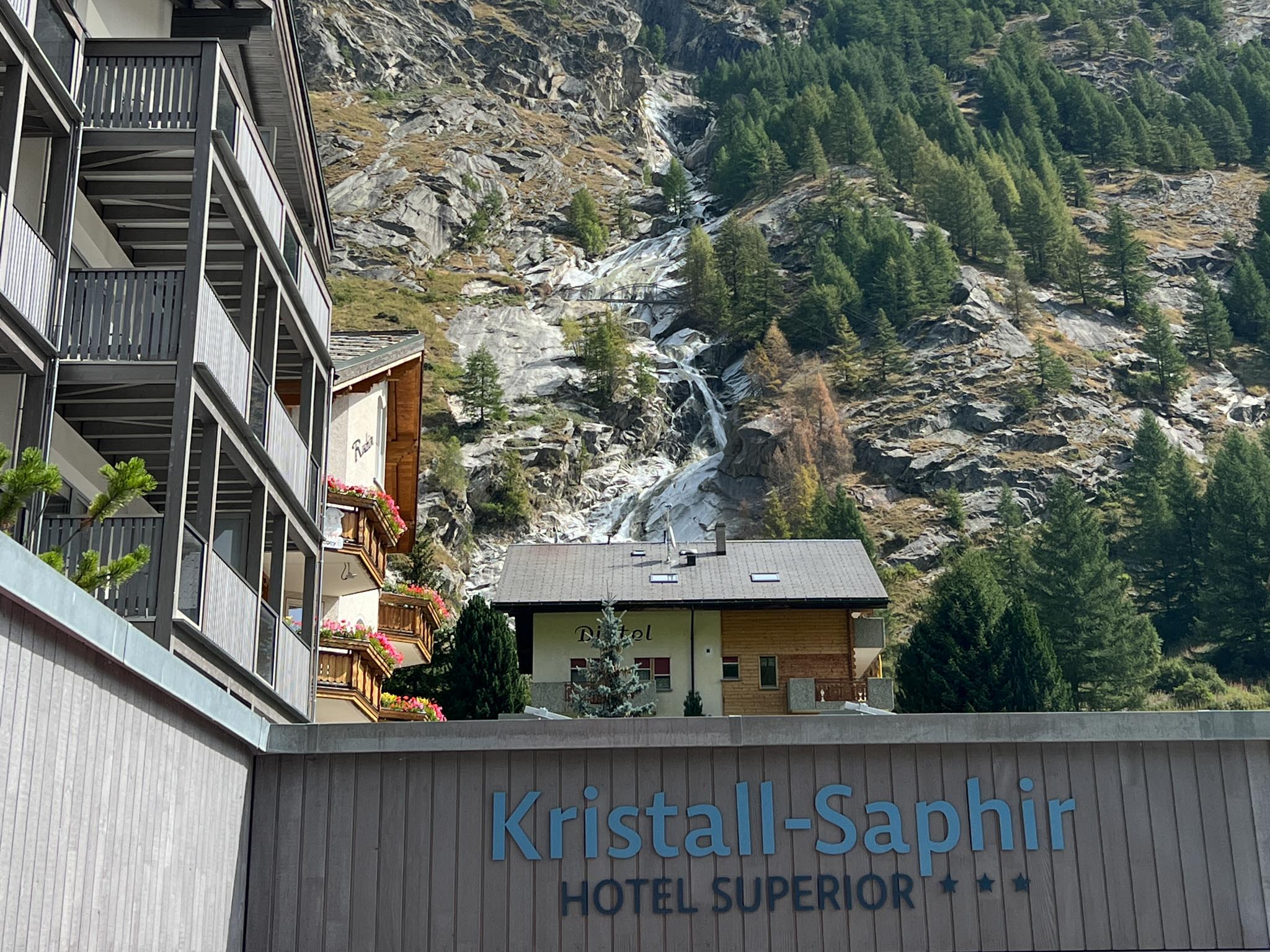 Kristall-Saphir Saas-Almagell