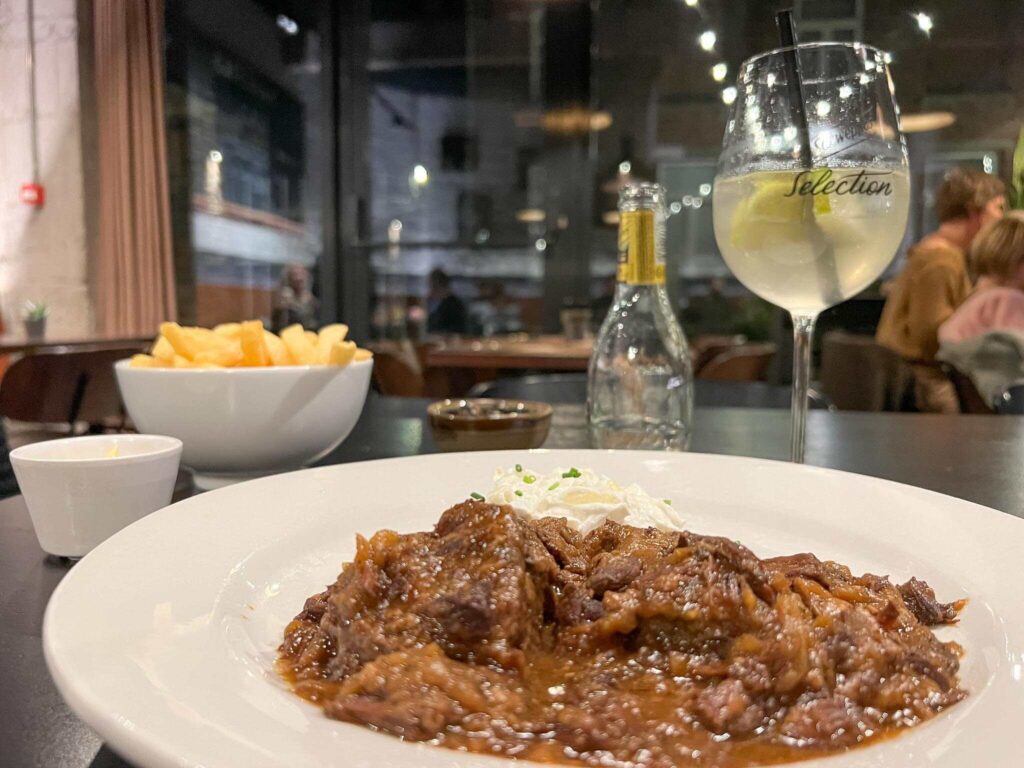 Bistro de Kroon Neerijse